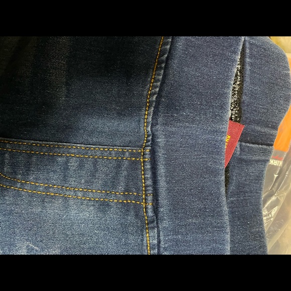 Women’s Jeans - Picture 5 of 5